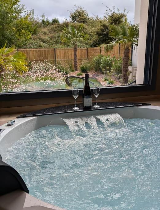 Les Suites Du Payre - Suite Passion Talmont-Saint-Hilaire Экстерьер фото