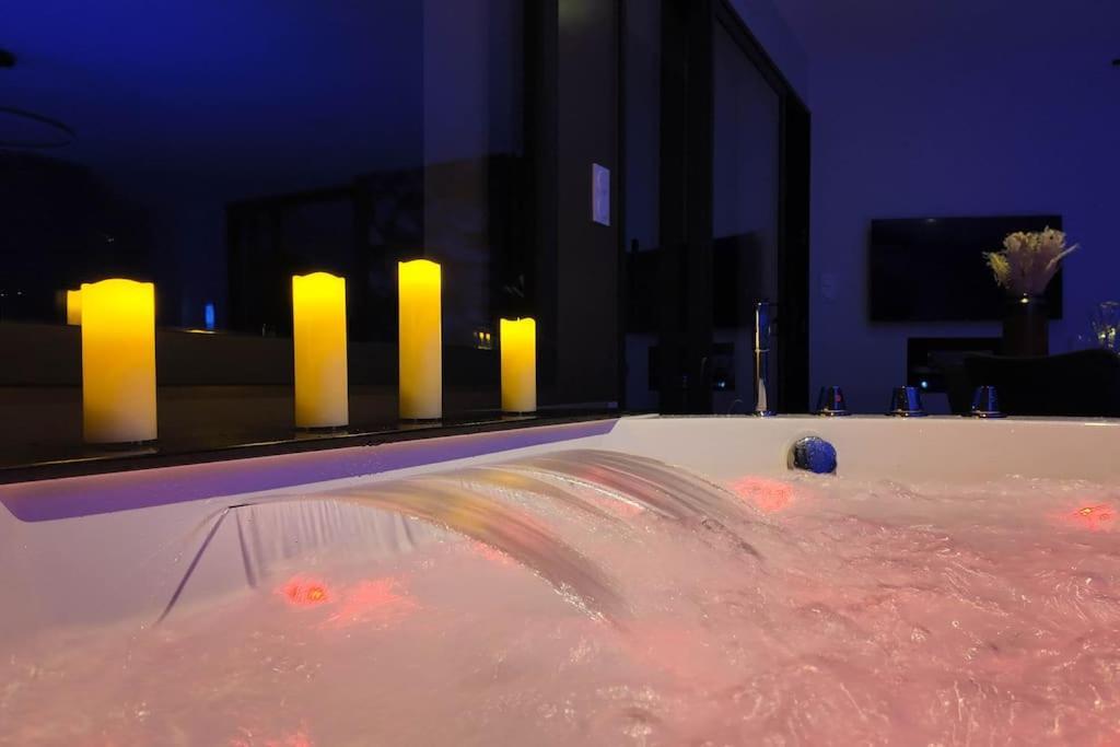 Les Suites Du Payre - Suite Passion Talmont-Saint-Hilaire Экстерьер фото