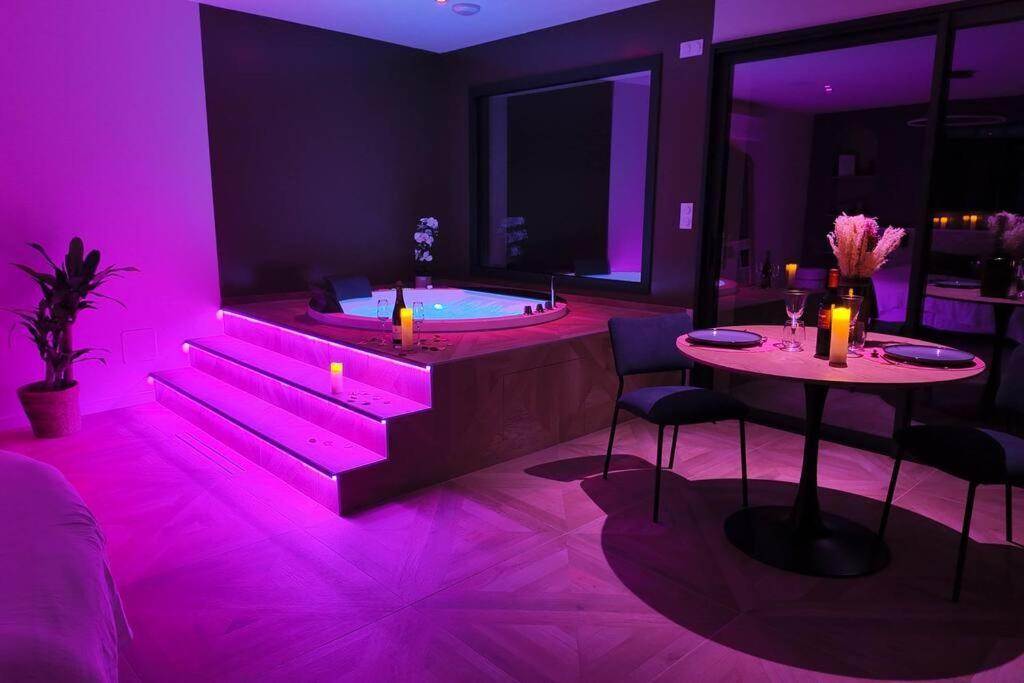 Les Suites Du Payre - Suite Passion Talmont-Saint-Hilaire Экстерьер фото